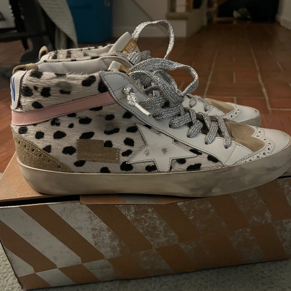 Size 39 Dalmatian Golden Goose